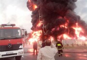 آتش‌سوزی گسترده کارخانه قیام نخ در شهرک صنعتی یزد | ویدئو