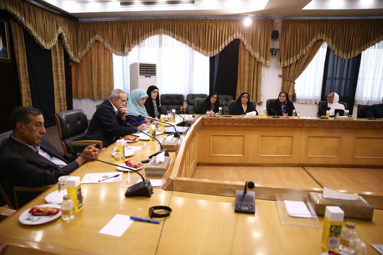 میخواهند کشور را تکه تکه کنند | حق نداریم حقوق یک عده یاگروه را نادیده بگیریم