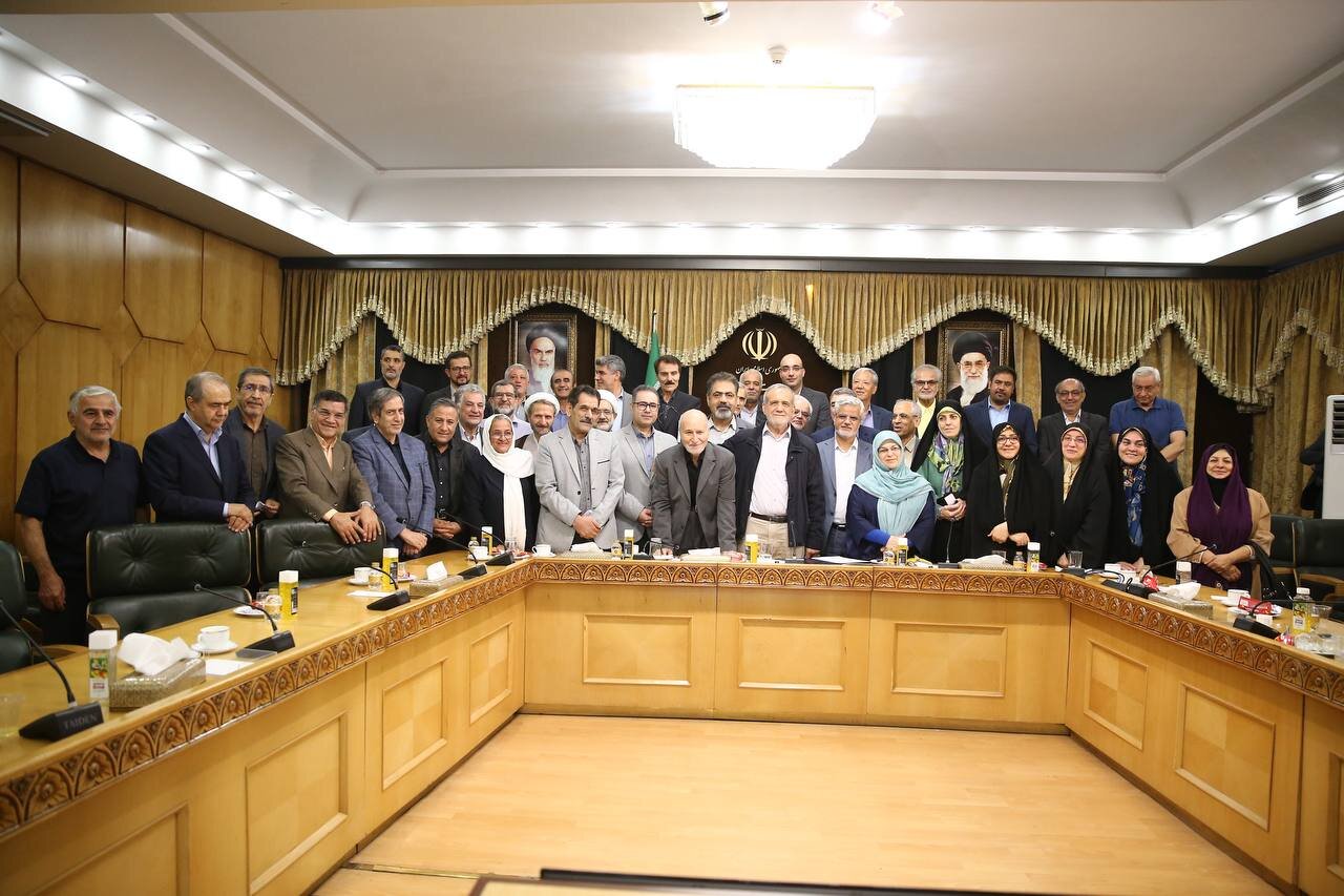 میخواهند کشور را تکه تکه کنند | حق نداریم حقوق یک عده یاگروه را نادیده بگیریم