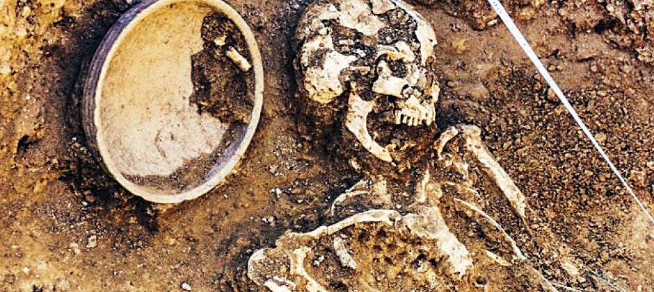 مادری که در قبر زایمان کرد | ۴ کشفعجیب باستانشناسان