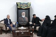 اولین تصاویر از حضور پزشکیان در منزل شهید آل هاشم | ویدئو