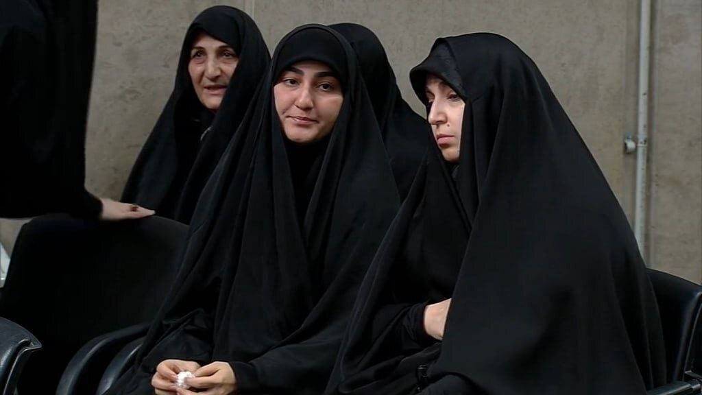 حضور دختران شهید سلیمانی در مراسم تنفیذ | عکس