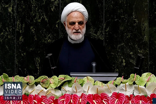 مراسم تحلیف رییس جمهور چهاردهم برگزار شد | پزشکیان سوگند یاد کرد