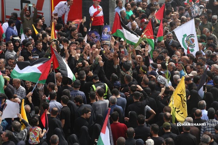 تشییع پیکر شهید «اسماعیل هنیه» بر دستان مردم تهران