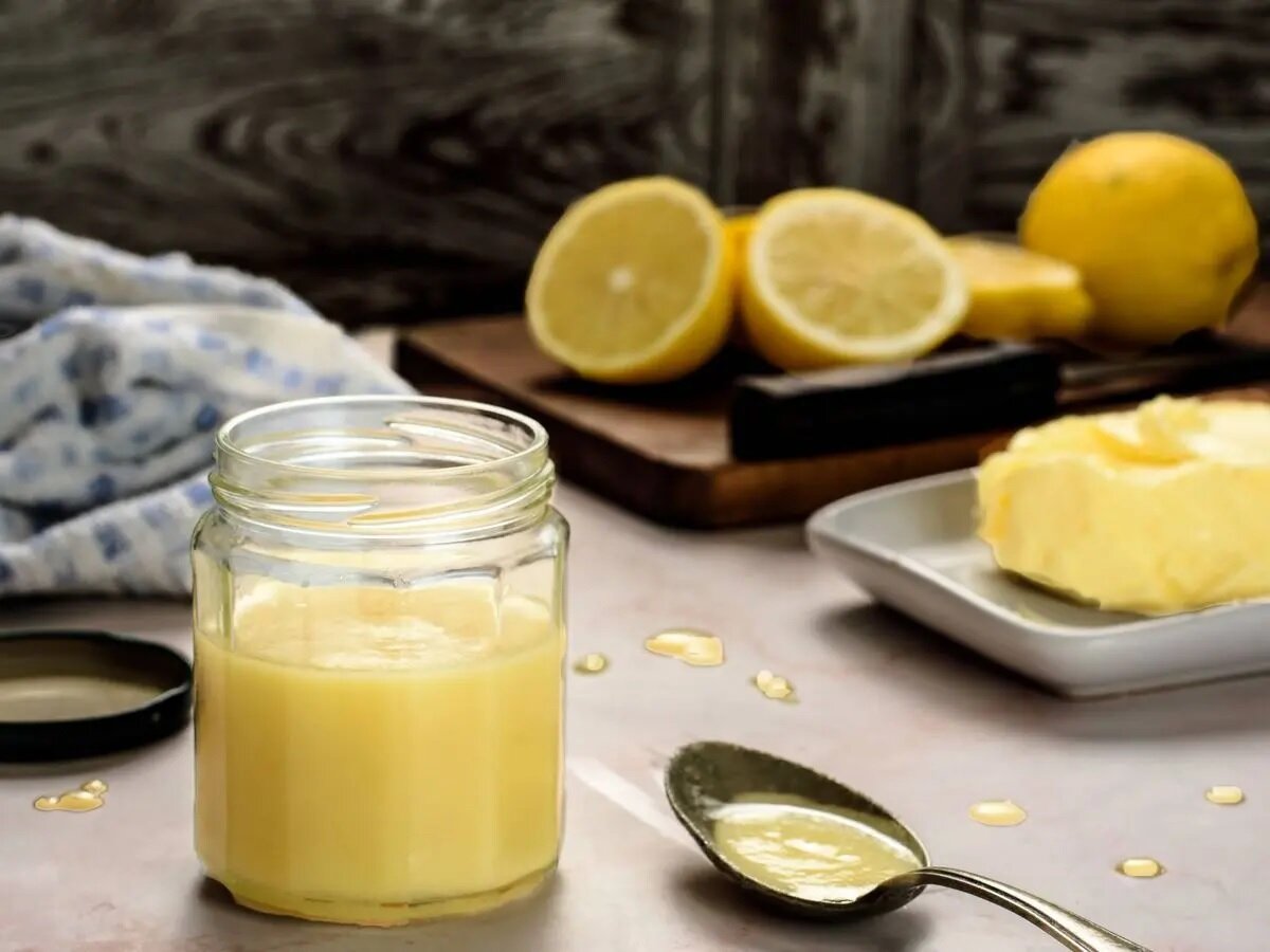 طرز تهیه سس لیمو برای کیک و انواع خوراکی | مدت نگهداری سس لیمو در فریزر و یخچال