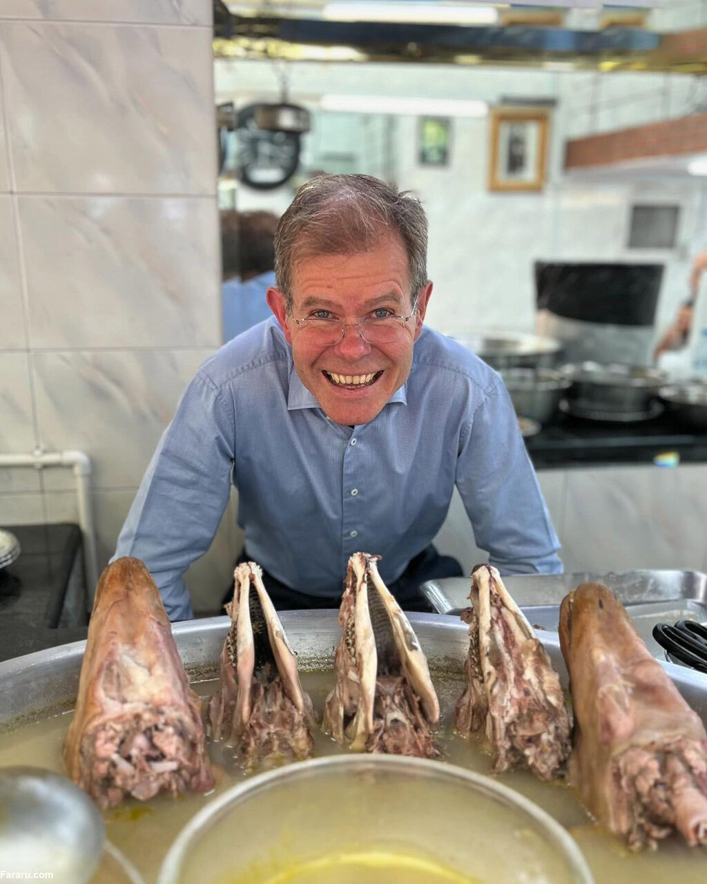 کلهپاچهخوری سفیر نروژ در تهران در آخرین روز کاری | تصاویر