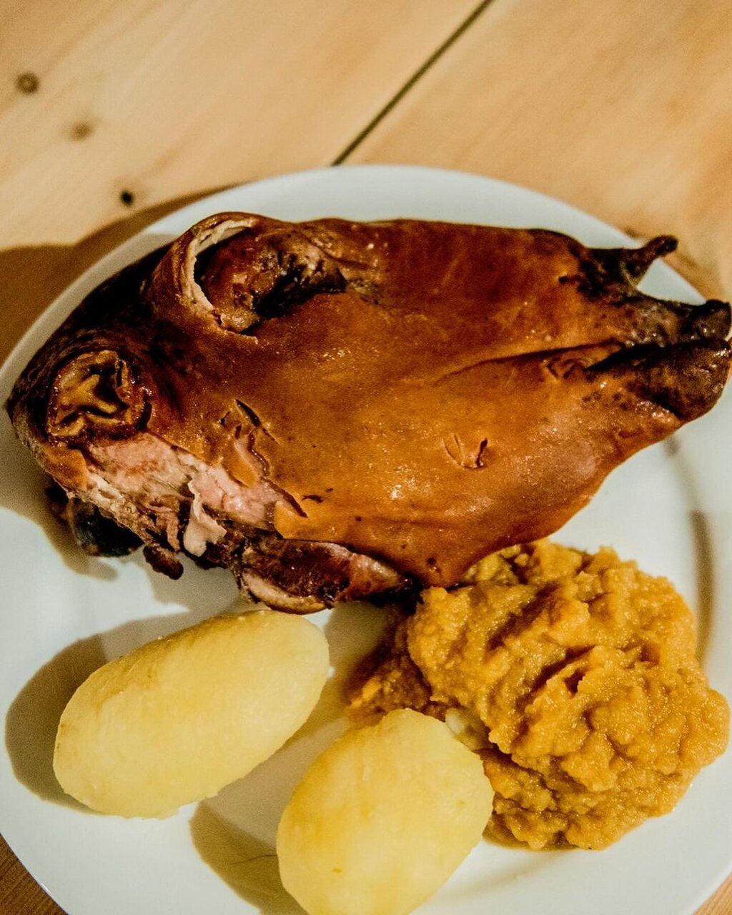 کلهپاچه، آخرین وعده آقای سفیر در ایران | ببینید