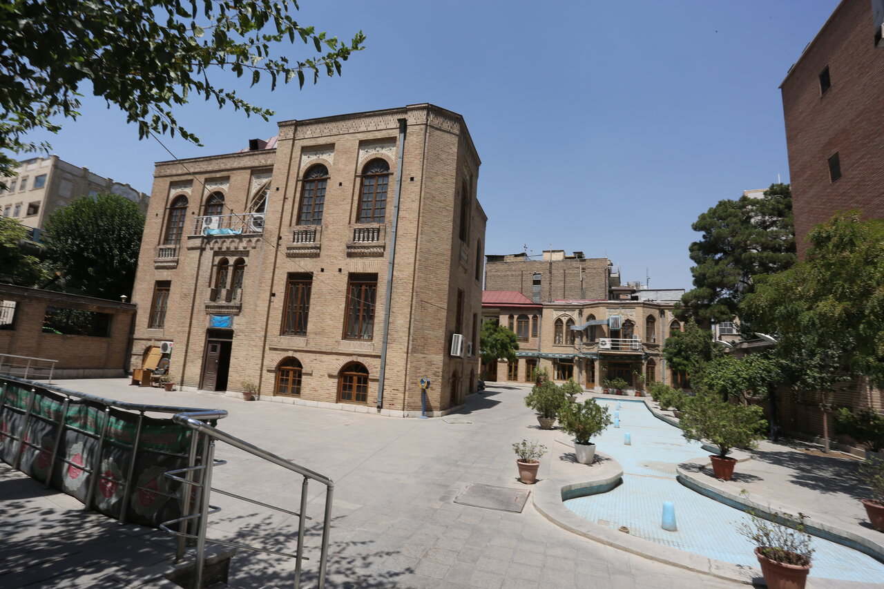 لمپنی که خانه و زورخانه جایزه گرفت