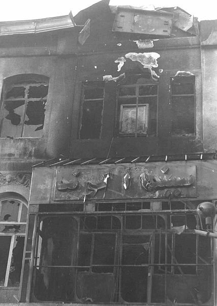 تخریب دفاتر و تعطیلی روزنامههای طرفدار مصدق