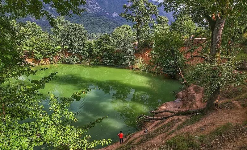 چشمه ای با عمق ۸۰متر، شاهکار طبیعی استان گلستان