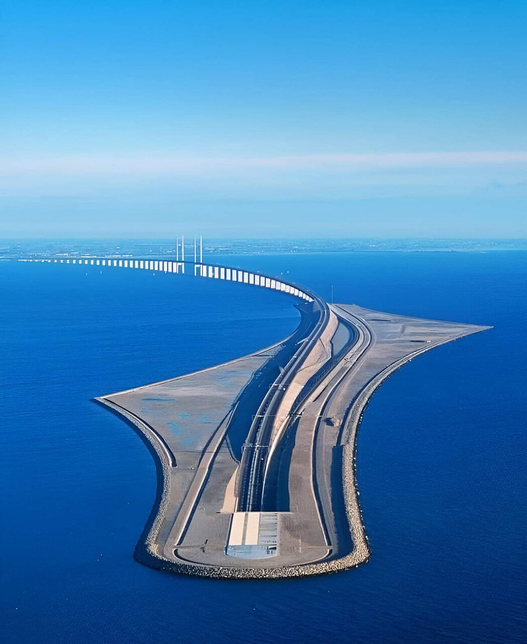 درخشش جهانی سی و سه پل