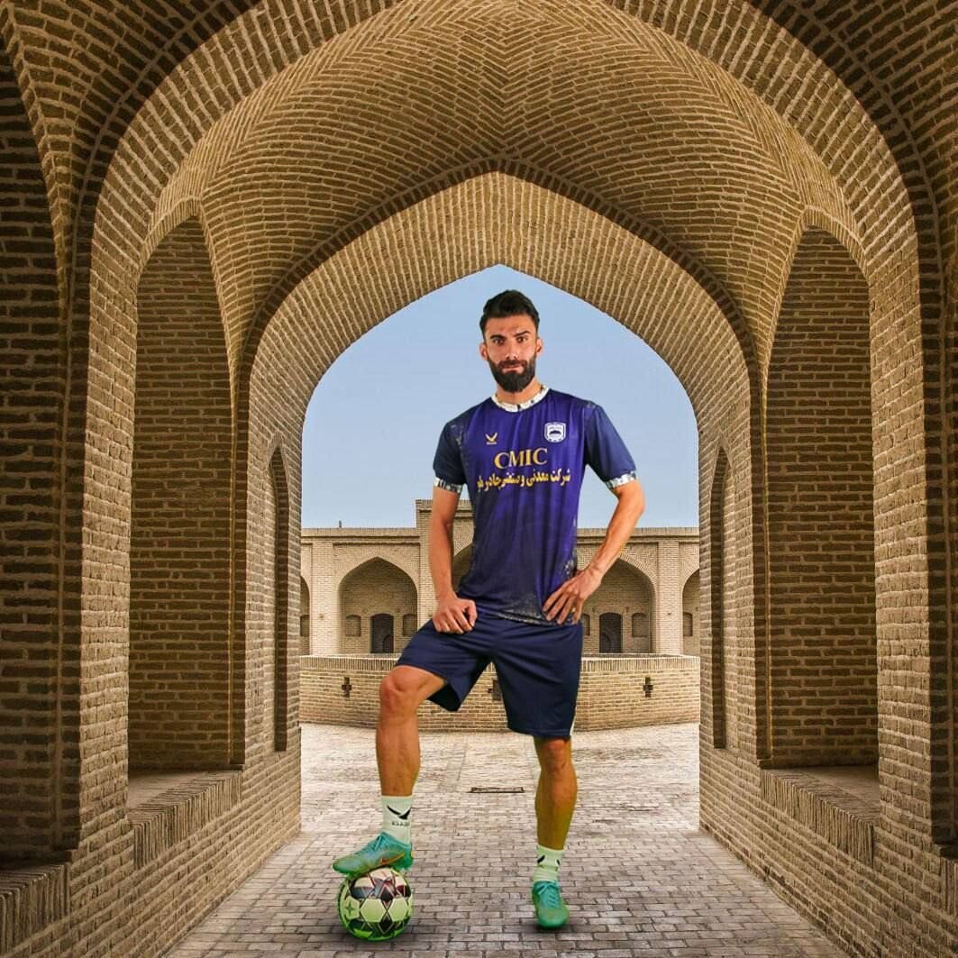 رونمایی فتوشاپی تیم لیگ برتری از کیت جدیدش | تصاویر