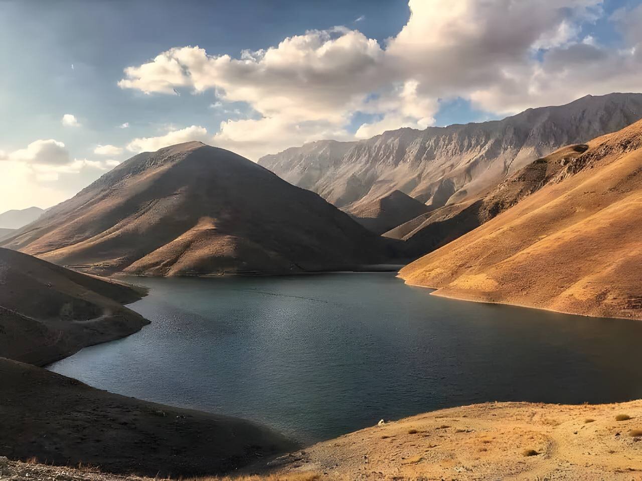 کنار دریاچههای اطراف تهران کمپ بزنید