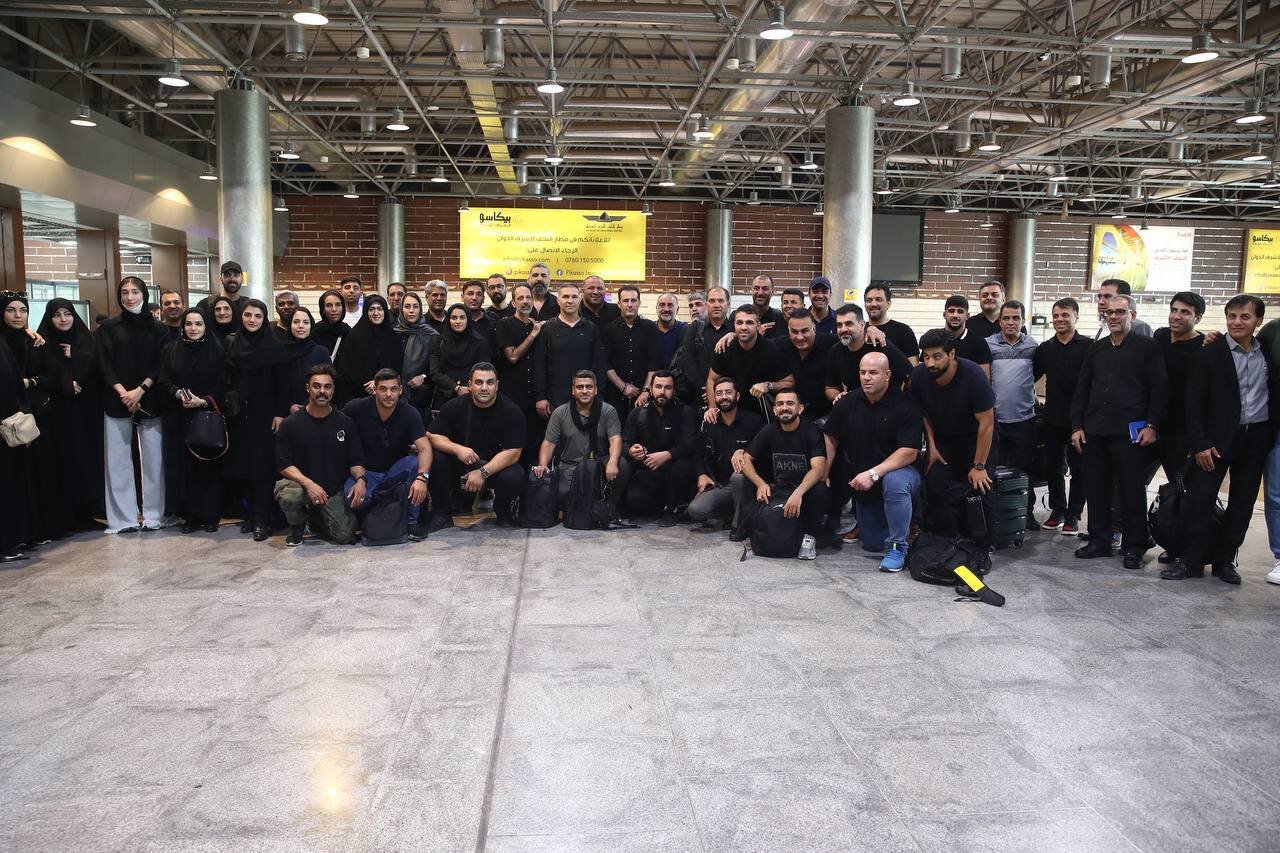 جواد نکونام ویحیی گل محمدی در راه کربلا | اعزام کاروان ورزشی مدیریت شهری به پیادهروی اربعین + تصاویر