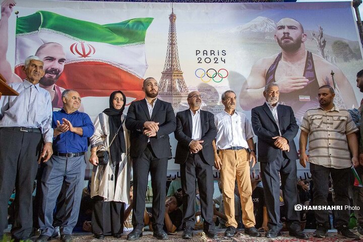 استقبال بی نظیر از امیرحسین زارع در زادگاهش | تصاویر