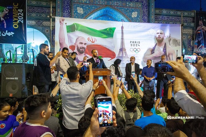 استقبال بی نظیر از امیرحسین زارع در زادگاهش | تصاویر