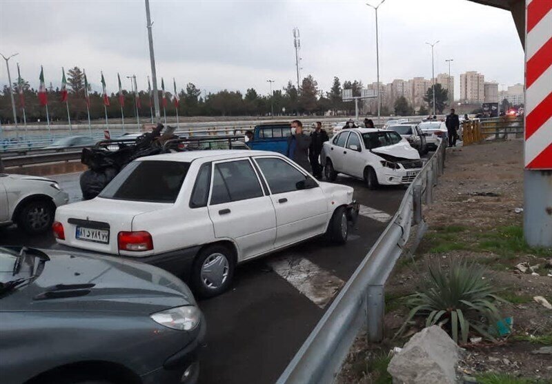 تصادف زنجیره ای کرج