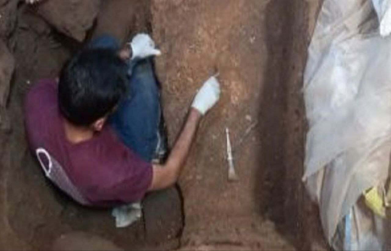 کشف دندان ۱۸۰ هزار ساله در غار قلعهکرد | تصاویر