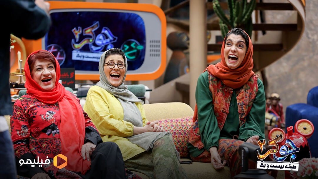 جوکر زنان به دنبال چیست؟ | یکی از شرکاتکنندگان در جوکر زنان میگوید: اگر مادر بشی دیگه نمیخندی! | حق زنان است که در جوکر حضور داشته باشند؟