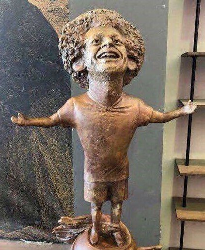 بدقواره ترین تندیسهای ساخته شده از آدمهای مشهور جهان