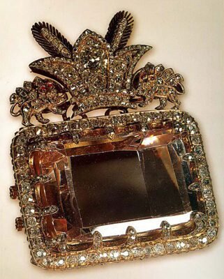 درمان مالاریا با معجون گرگ و زوزه شغال | باورهای خرافی و اوهام در طب تهران قدیم