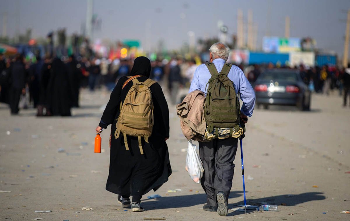 زائران اربعین مراقب گرما و گرمازدگی باشند | چطور در مسیر پیادهروی آمبولانس خبر کنیم؟