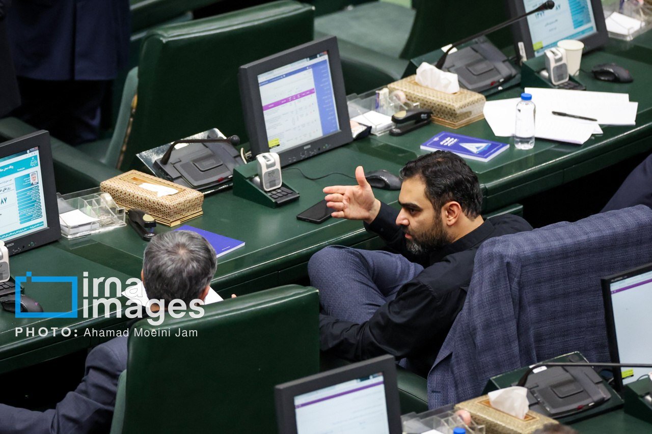 همه اتفاق هایی که در آخرین جلسه بررسی صلاحیت وزرای پیشنهادی دولت افتاد | لحظه مهم شمارس آرا توسط نمایندگان | تصاویر