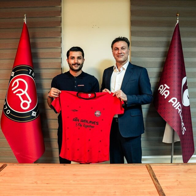 استقلالی سابق به تراکتور پیوست