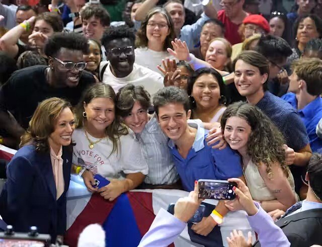 کمکهای مالی به هریس، رکورد زد | جزئیات کمک های نجومی و بی سابقه به کارزار انتخاباتی دموکرات ها