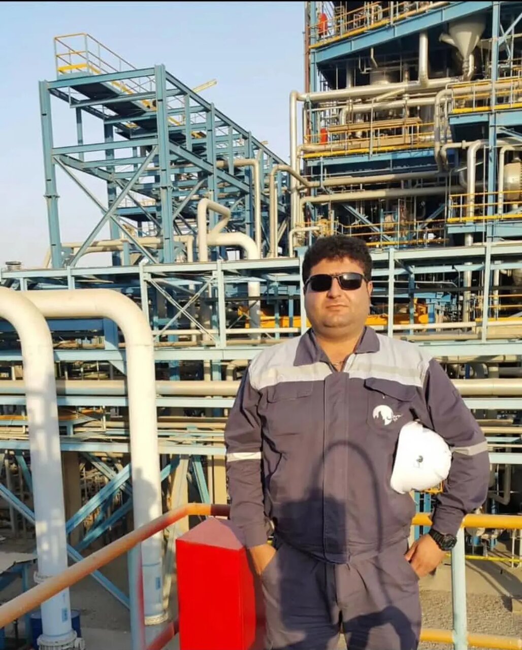 علت مرگ متخصص پتروشیمی ماهشهر اعلام شد | گرمای شدید و فشار کاری باعث مرگ این جوان شد؟ + عکس