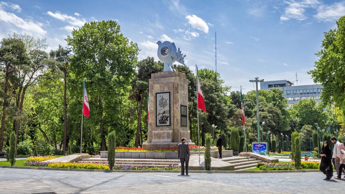 چگونه لات سنگلج به مقام پادشاهی رسید؟ | پاتوق «شوشکه»کشها نخستین پارک تهران شد