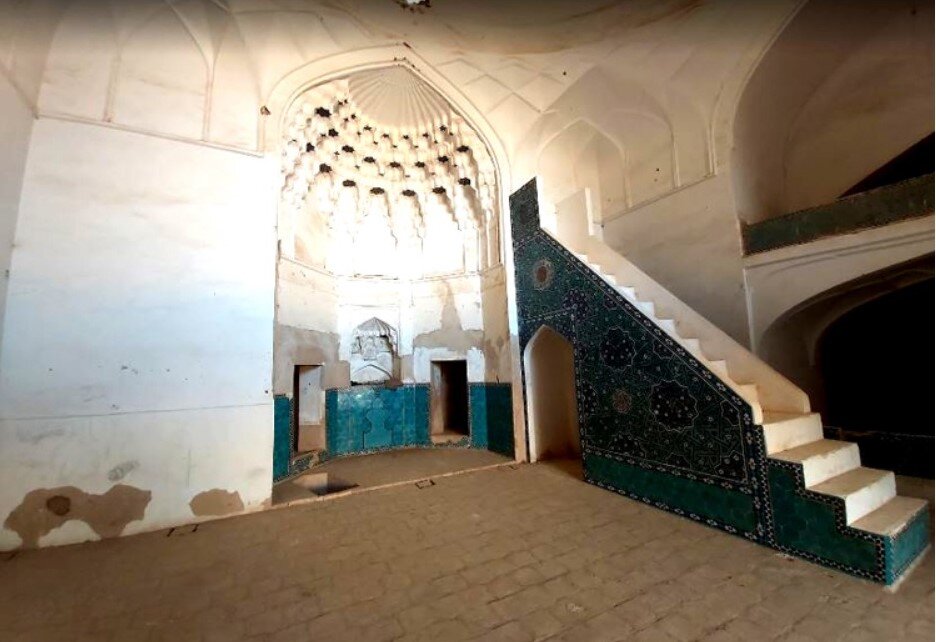 از بقعه مخفی در ریگ های روان کویر چه می دانید؟ | بقعه ای که تا همین چند سال پیش مخفی بود