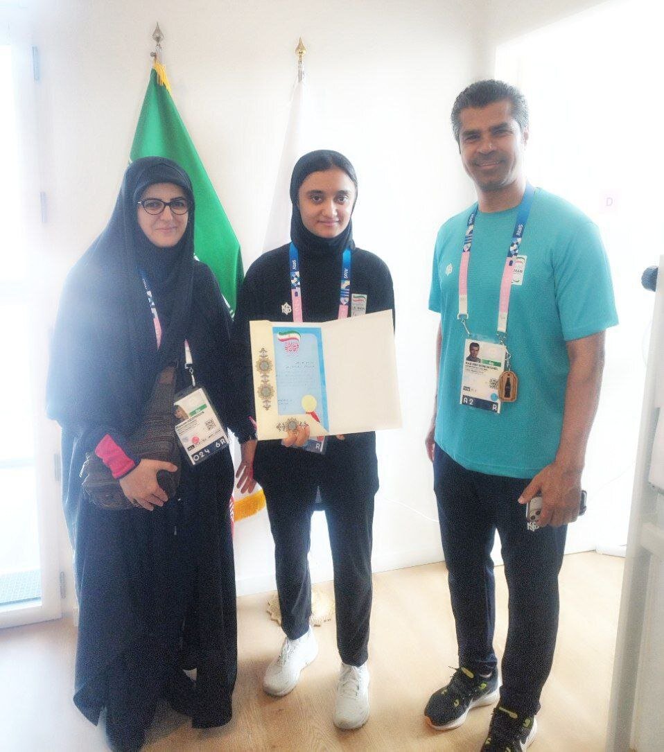 اهدای پاداش پای سکوی به مدال آوران کاروان فرزندان ایران | تصاویر