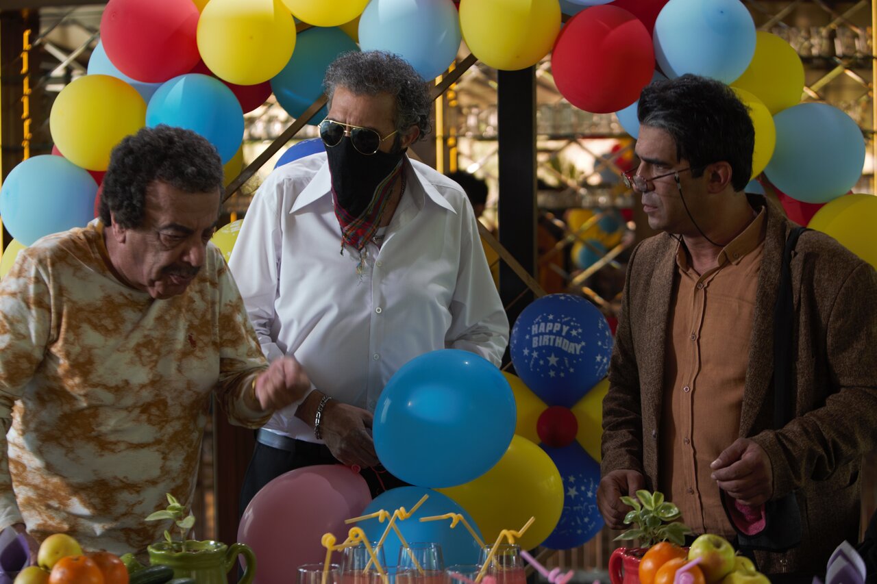 منوچهر هادی بعد از ۷ سال به تلویزیون میآید + عکسهای اختصاصی