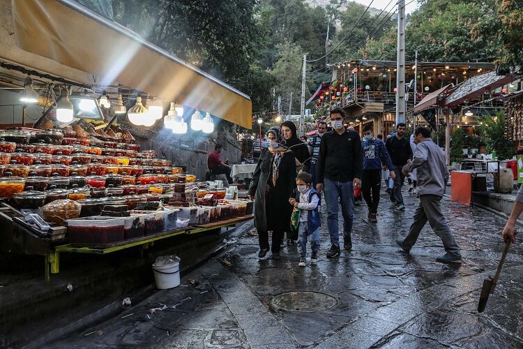 دردانه تهران | تصاویری کمتر دیده شده از میدان دربند تهران از گذشته تا اکنون