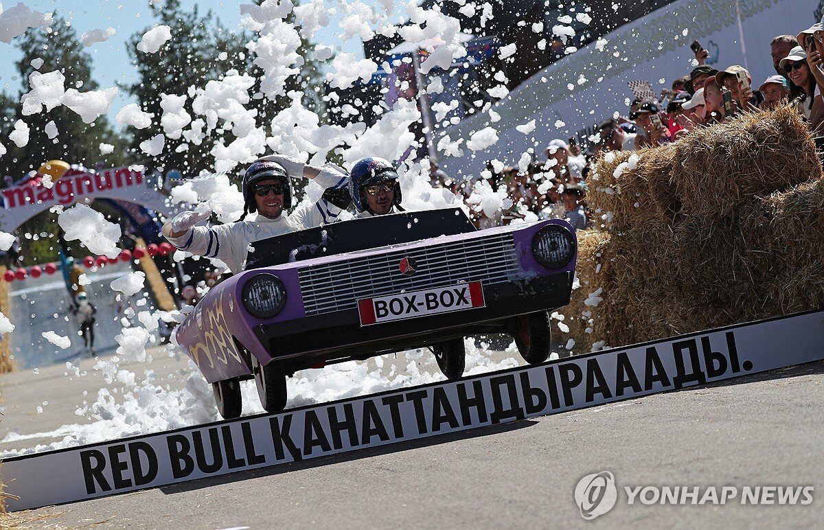 رالی اتومبیلرانی با خودروهای بدون موتور