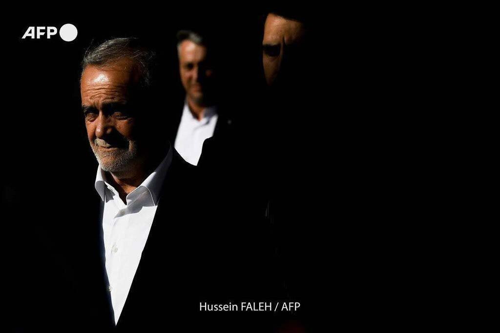 تصویر جالب عکاس خبرگزاری فرانسه از مسعود پزشکیان در سفر عراق