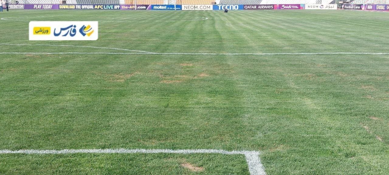 تصاویری از ناهمواریهای زمین چمن ورزشگاه شهرقدس؛ یک روز پیش از بازی استقلال و الغرافه