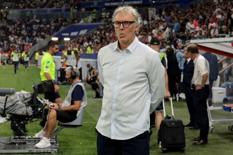 اسطوره فرانسویها خواستار حصور در بازی پرسپولیس شد | هشدار به رقیب عربستانی