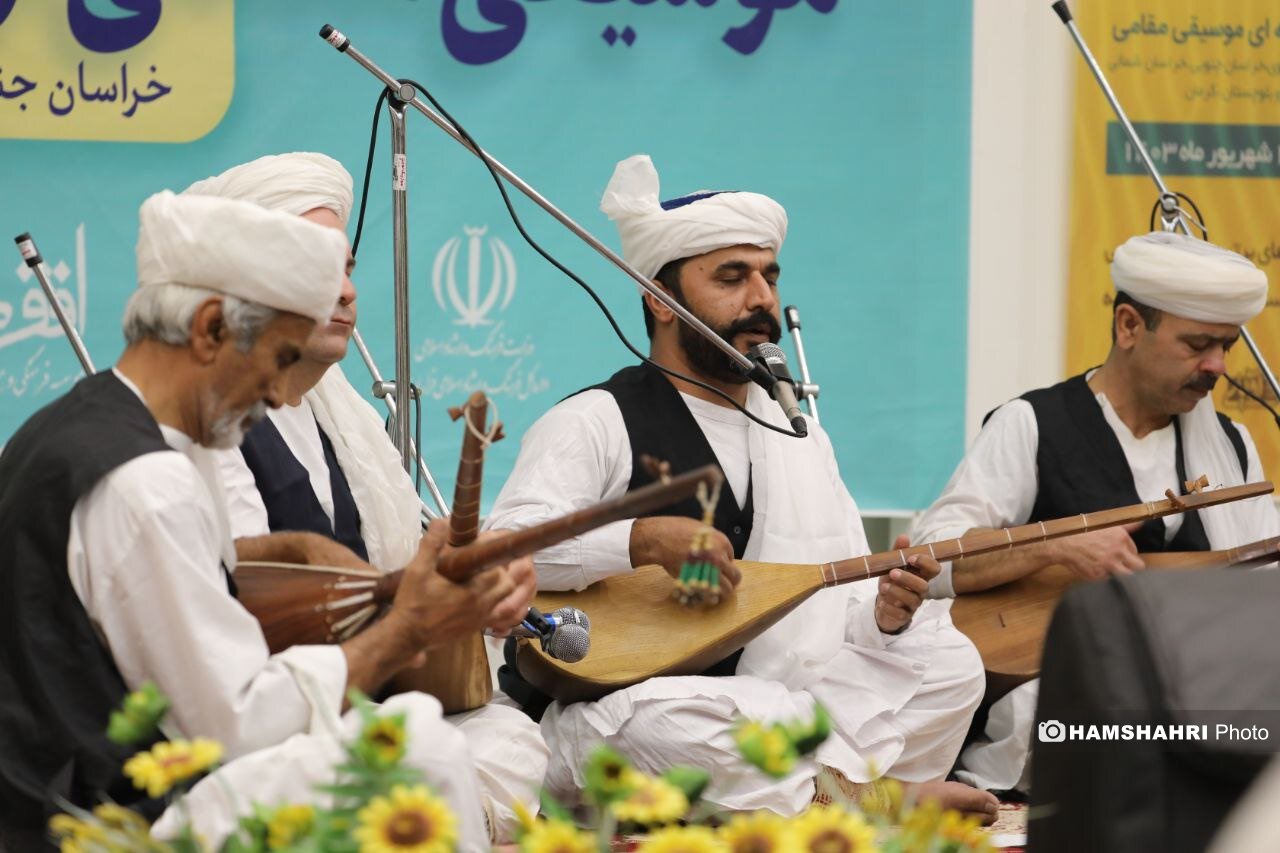 جشنواره موسیقی مقامی شرق کشور در بیرجند با حضور ۵ استان | پژوهشگران درباره موسیقی نواحی چه می گویند؟