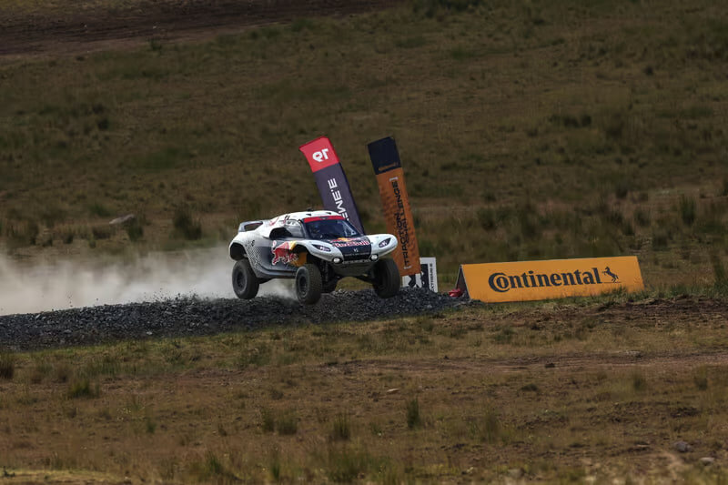 موفقیت اولین خودروی مسابقهای هیدروژنی جهان از تست تصادف