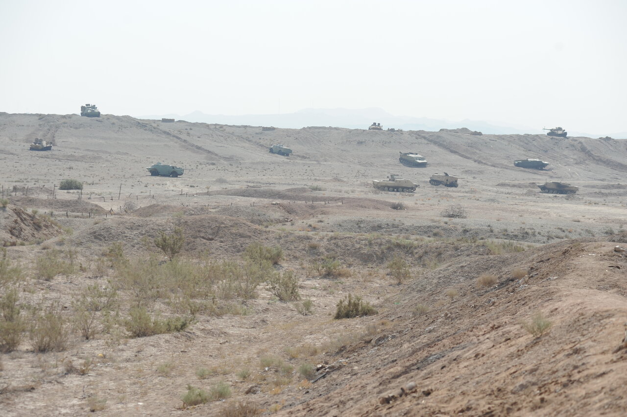 گشت و گذار در خاکریزهای جنگی نزدیک تهران