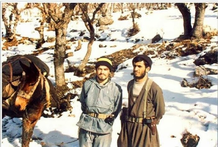 تصاویر جالب احمدینژاد و جلیلی با لباسهای خاص در جبهه