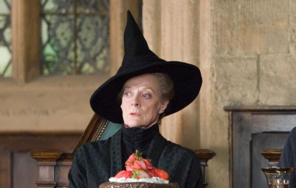 بازیگر فیلمهای هریپاتر درگذشت | تصاویر ۸۹ سالگی مگی اسمیت را ببینید