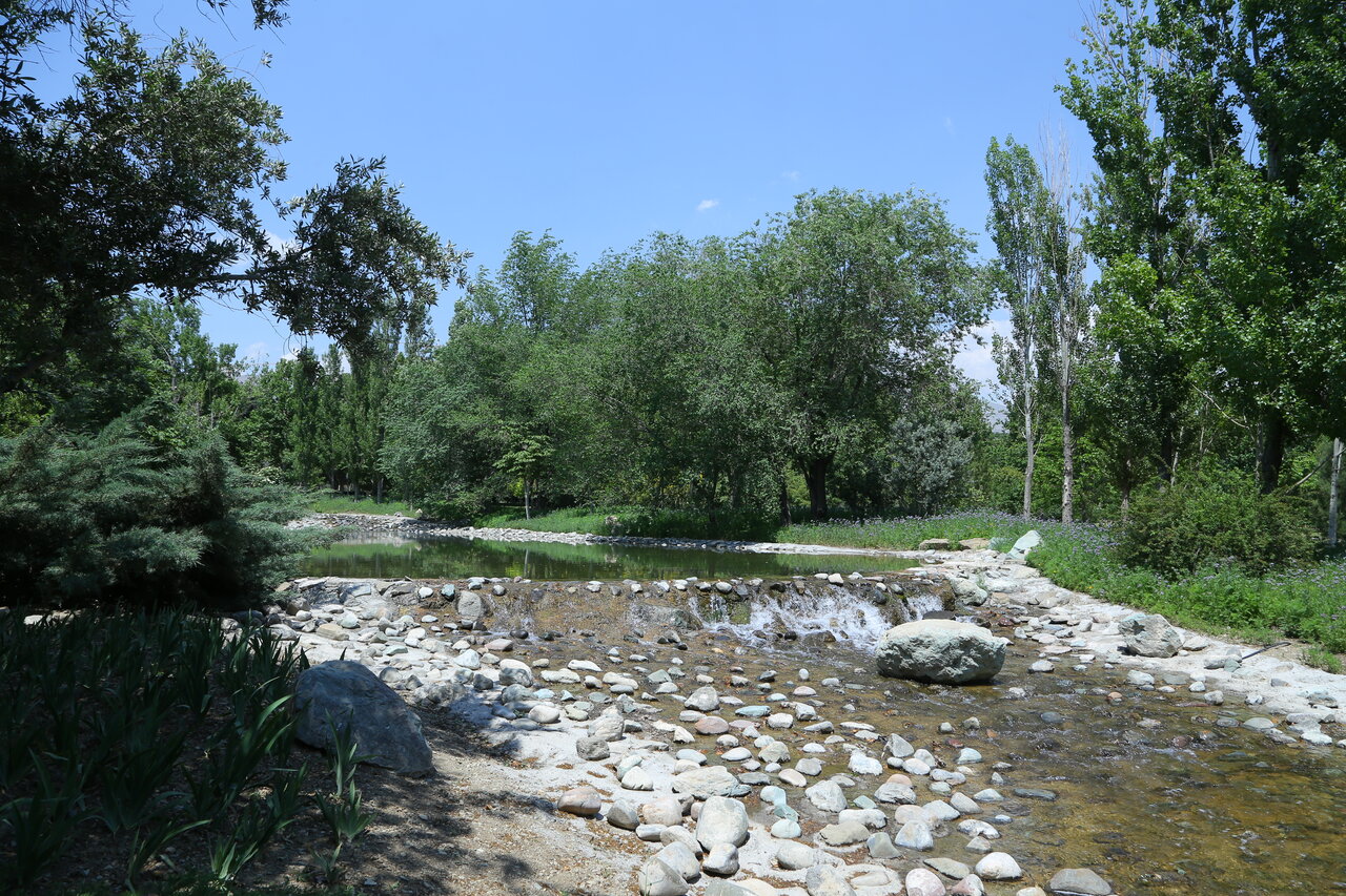 گردش در بزرگترین باغ گیاهشناسی پایتخت