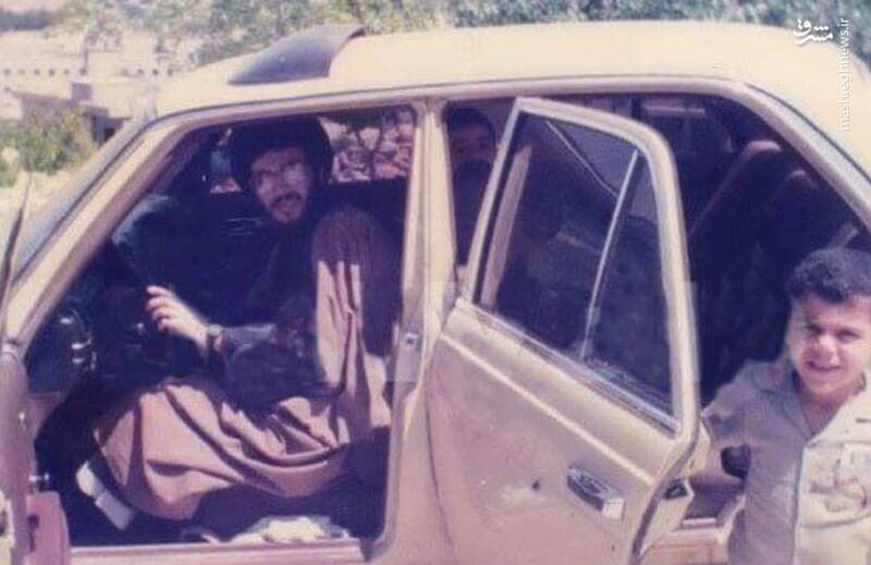 رانندگی شهید سید حسن نصرالله در قم | عکس