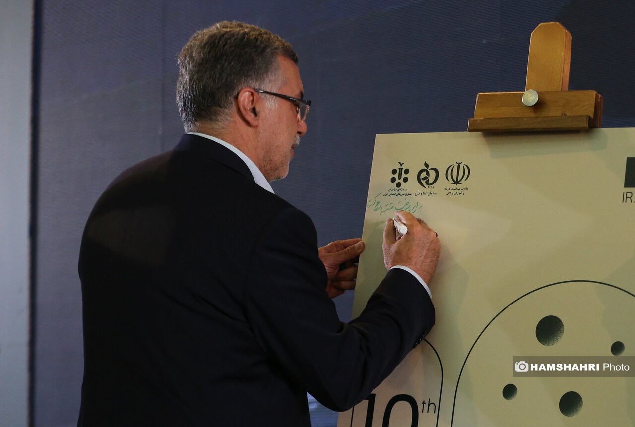 نسخه ۶ کلمهای وزیر بهداشت برای دارو