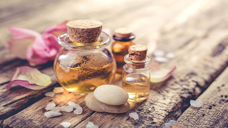 انواع روغن برای ترک پوستی