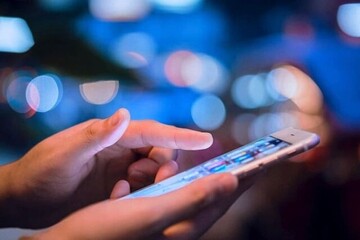 افزایش خاموش اختلالات چشمی در زندگی دیجیتال | خیلی‌ها فکر می‌کنند کمتر پلک زدن، نشانه سلامت است