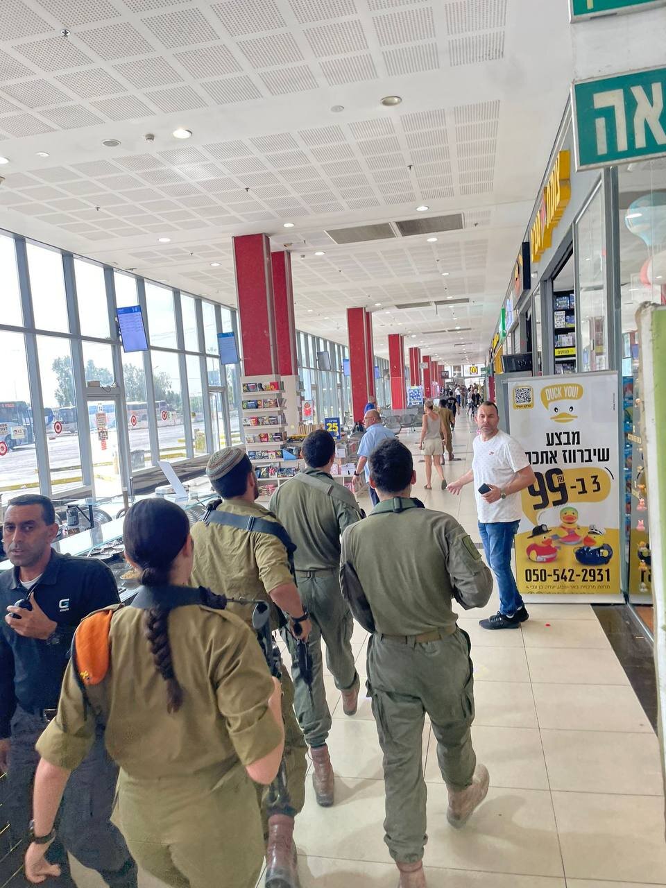 هویت مجری عملیات تیراندازی در مرکز خرید مشخص شد + عکس و فیلم | افزایش زخمیهای عملیات بئر السبع به ۱۰ نفر